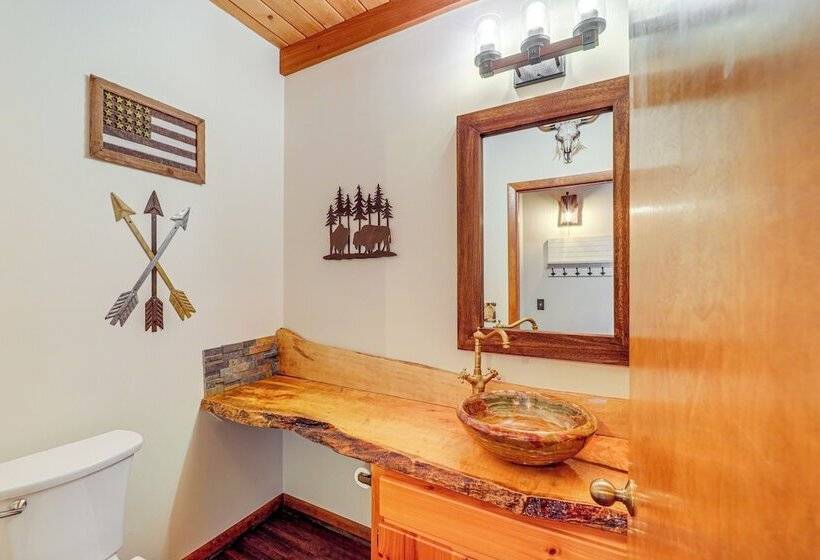 1 Mi To Otter Falls: Mtn View Gem W/ Deck