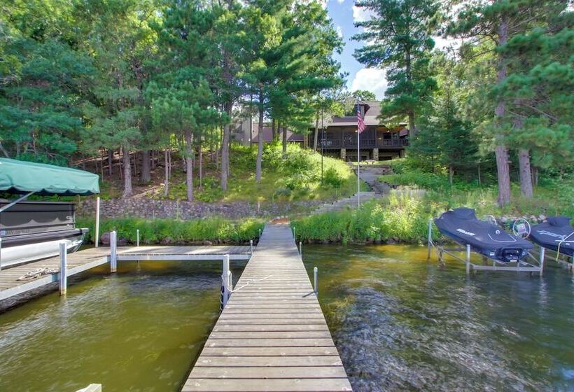 Sprawling Minnesota Home W/ On Site Lake Access