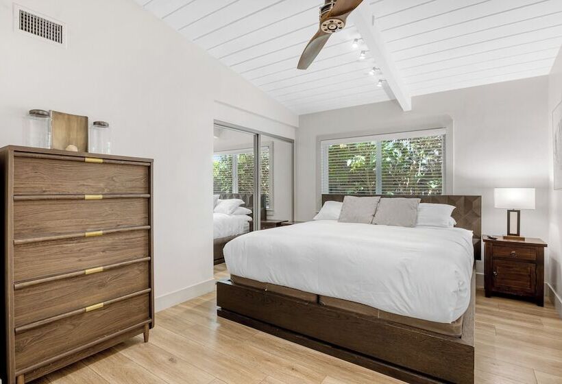 Stone Lagoon By Avantstay Steps To The Beach + Backyard Oasis!