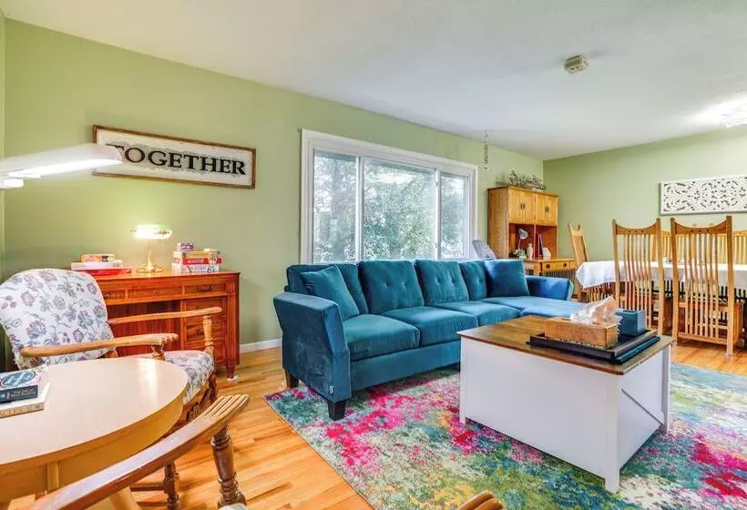 Welcoming Cottage Grove Home W/ Yard