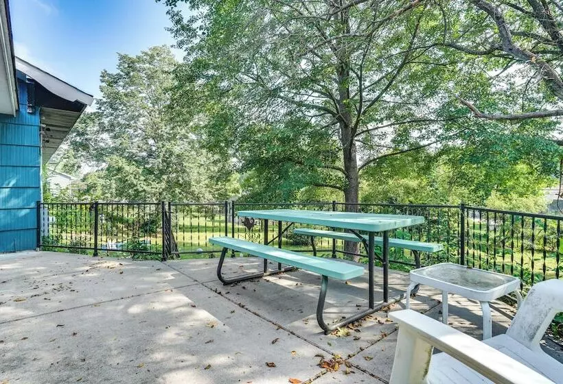 Welcoming Cottage Grove Home W/ Yard