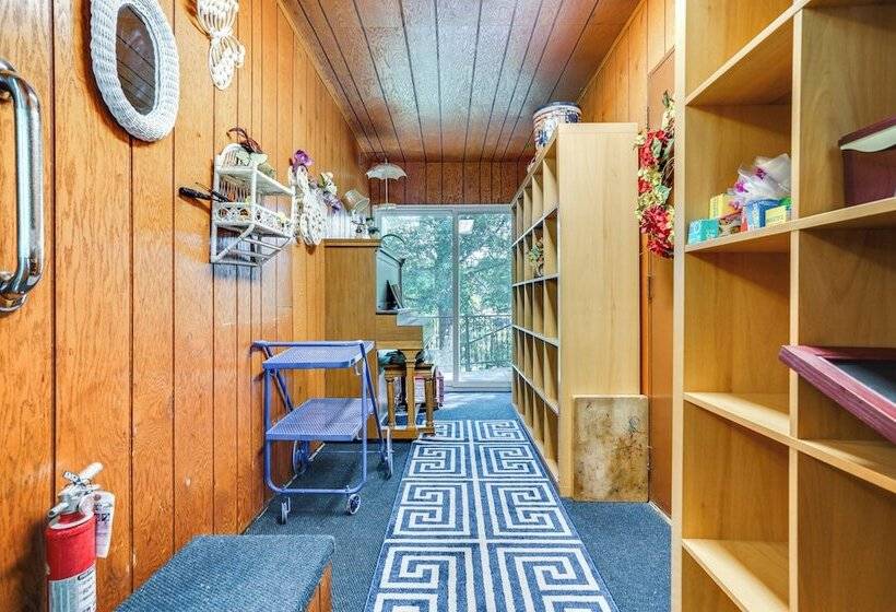 Welcoming Cottage Grove Home W/ Yard