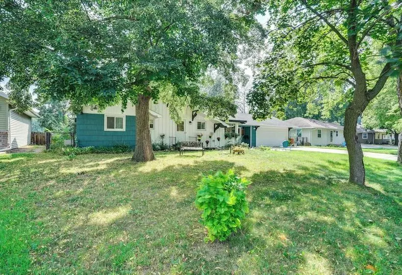 Welcoming Cottage Grove Home W/ Yard