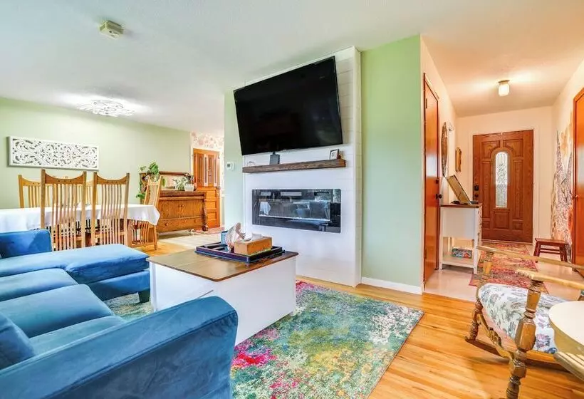 Welcoming Cottage Grove Home W/ Yard