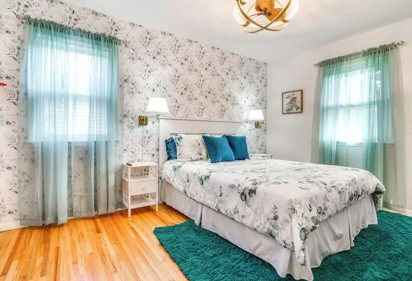 Welcoming Cottage Grove Home W/ Yard