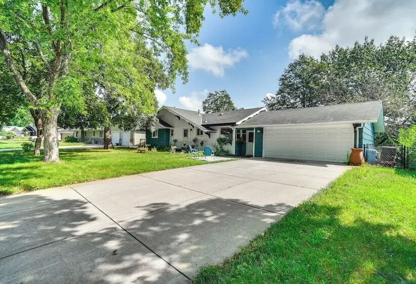 Welcoming Cottage Grove Home W/ Yard