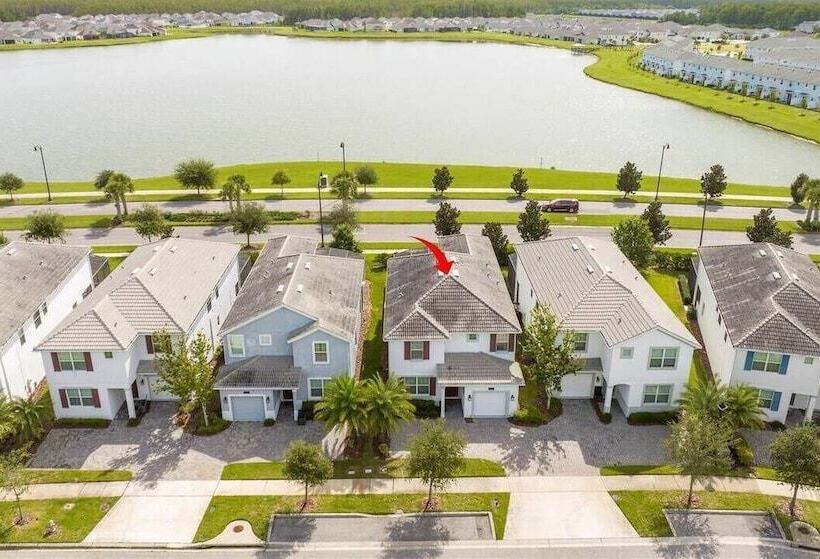 Amazing Home At Storey Lake 2 Minutes To Clubhouse