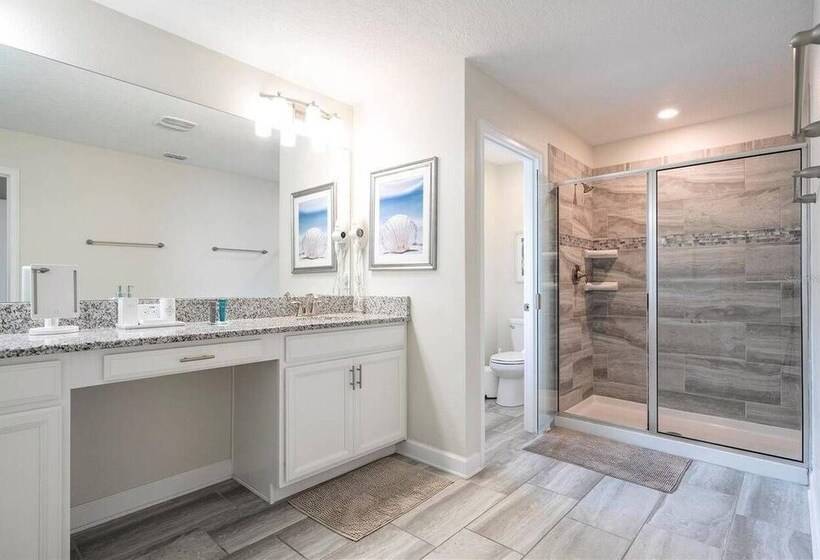 Amazing Home At Storey Lake 2 Minutes To Clubhouse