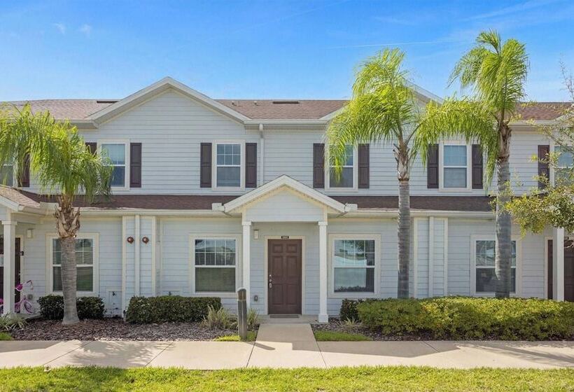 Beautiful Townhouse Next To Disney Parks 04