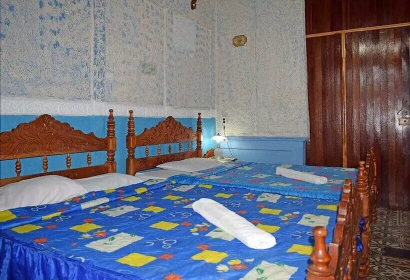 ベッドアンドブレックファースト Hostal Del Pino