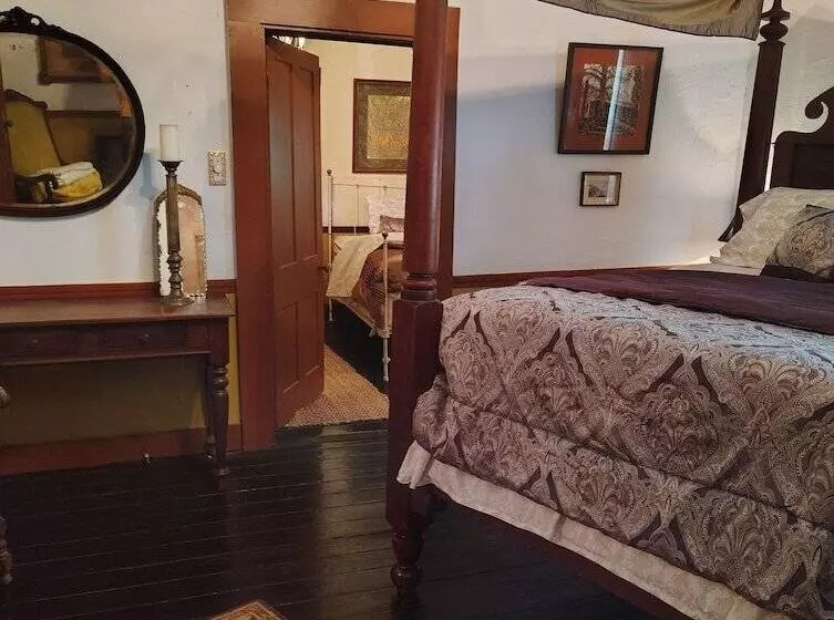 Aamiaismajoitus (B&B) Lafleur Guest House