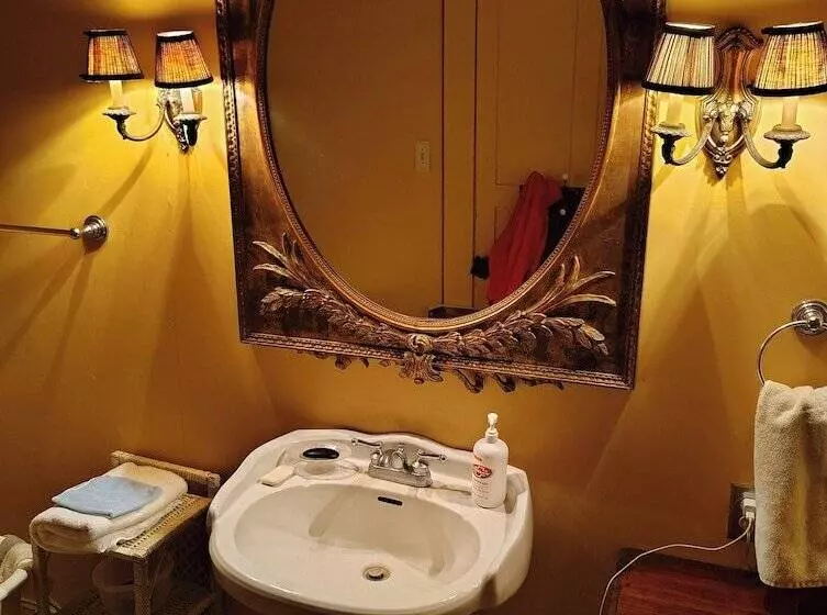 Aamiaismajoitus (B&B) Lafleur Guest House