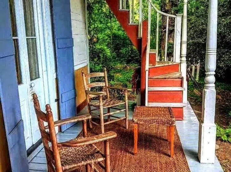 Aamiaismajoitus (B&B) Lafleur Guest House