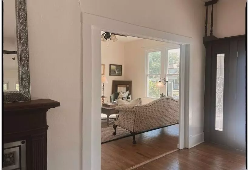 Aamiaismajoitus (B&B) Thames Home