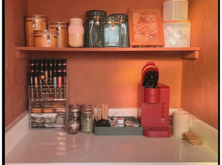 Bed and Breakfast Thames Home