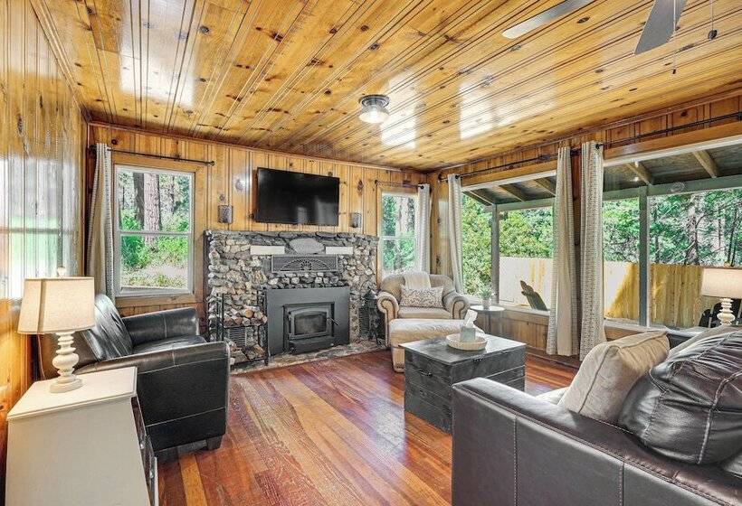 Walk To Winery: Cozy Cabin W/ Fire Pit In Murphys