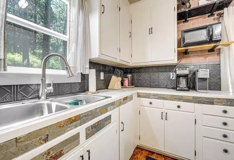 Walk To Winery: Cozy Cabin W/ Fire Pit In Murphys