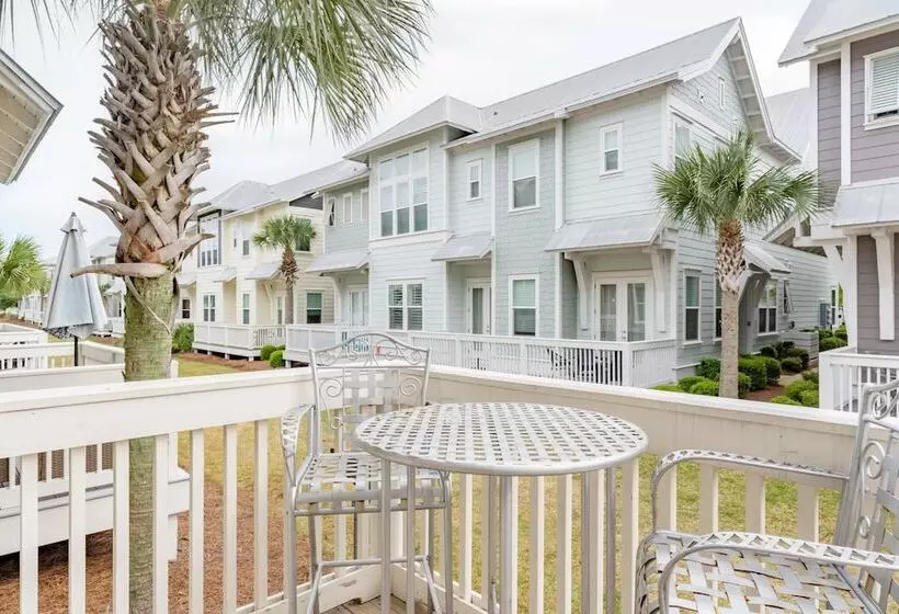 Emerald Gem By Avantstay Pool Access, 3mins To Beach!