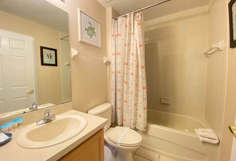 Family Home At Tower Lake