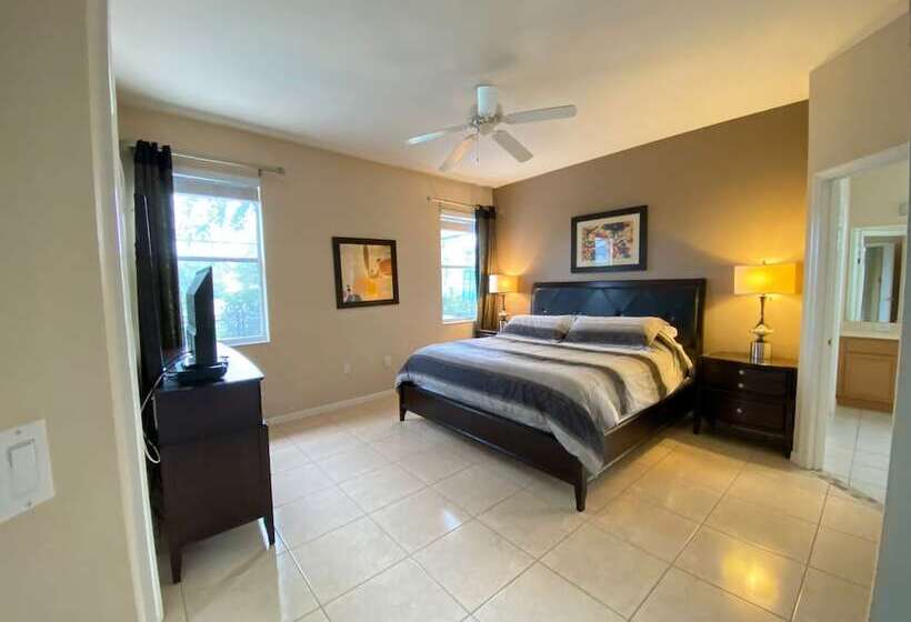 Family Home At Tower Lake