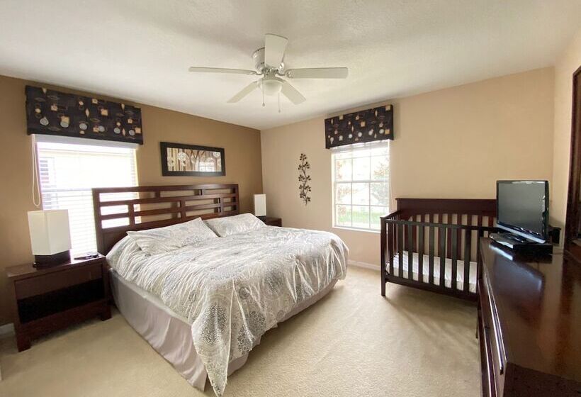 Family Home At Tower Lake