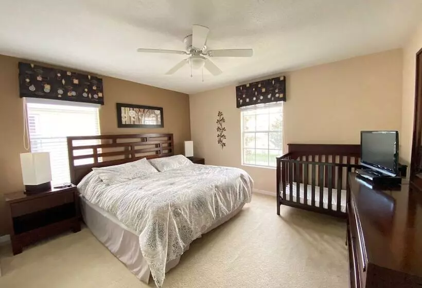Family Home At Tower Lake