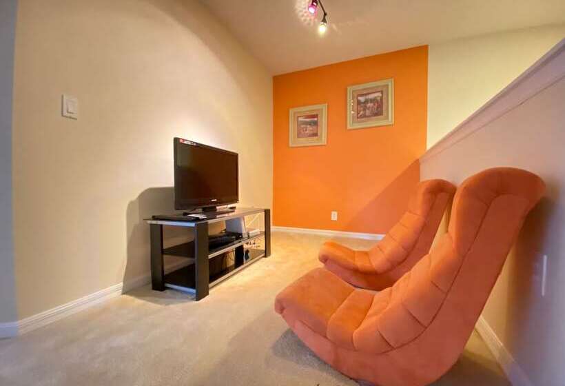 Family Home At Tower Lake