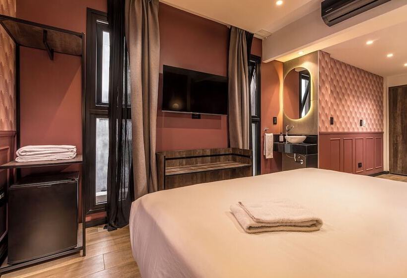 هتل Up Laprida   Solo Adultos