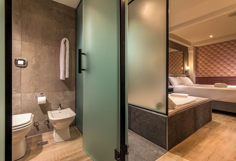 هتل Up Laprida   Solo Adultos