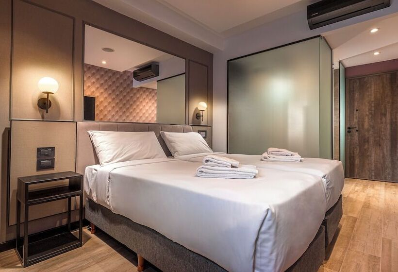 هتل Up Laprida   Solo Adultos