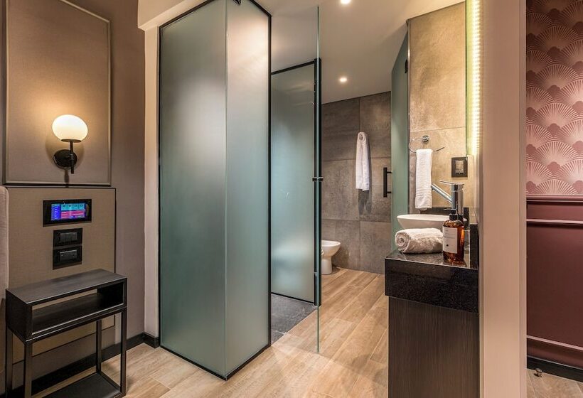 هتل Up Laprida   Solo Adultos