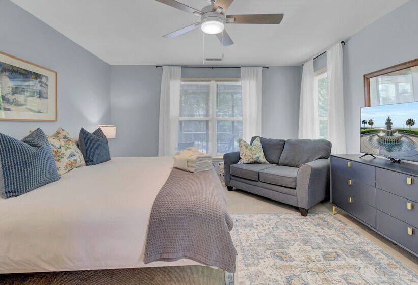 Ion By Avantstay Walk To Beach, Dining, Shopping Central Location Deck