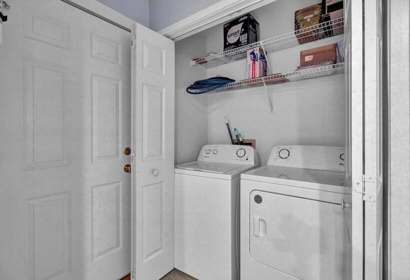 Ion By Avantstay Walk To Beach, Dining, Shopping Central Location Deck