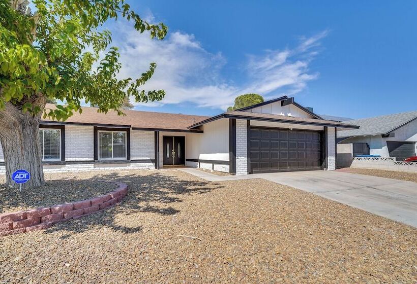 Las Vegas Home ~ 5 Mi To Strip: Fire Pit & Grill!