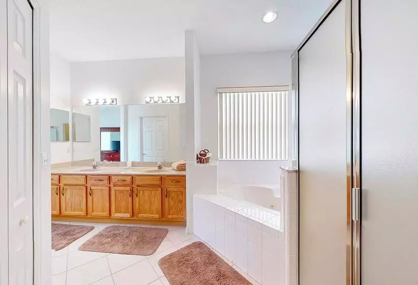Len & Arlene S Tuscan Ridge Vacation Home