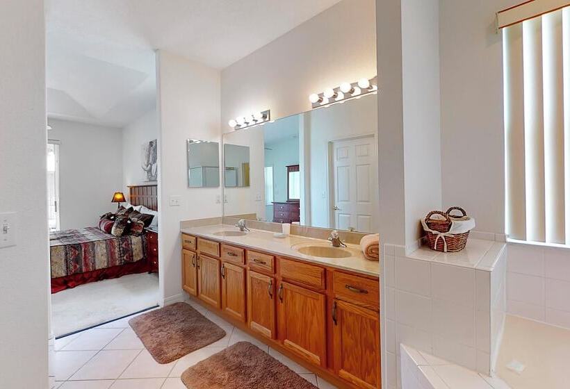 Len & Arlene S Tuscan Ridge Vacation Home