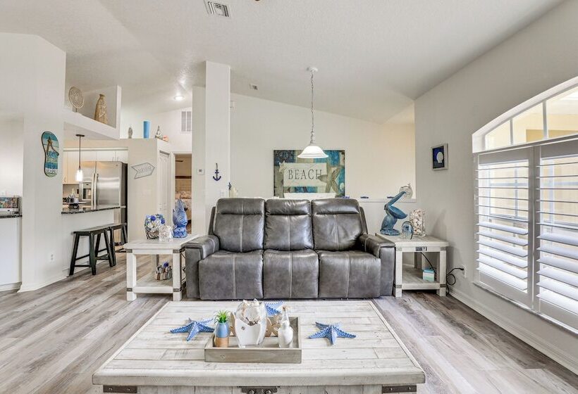 North Port Home W/ Lanai & Pool 8 Mi To Beach!