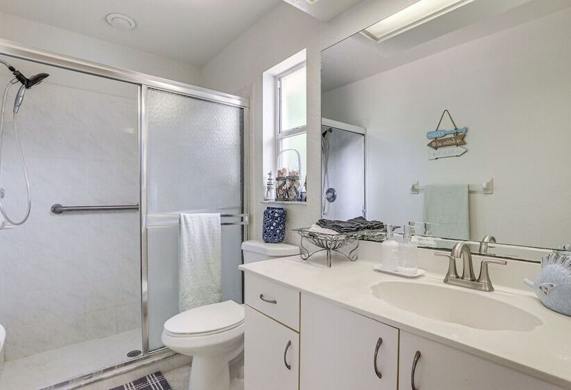 North Port Home W/ Lanai & Pool 8 Mi To Beach!