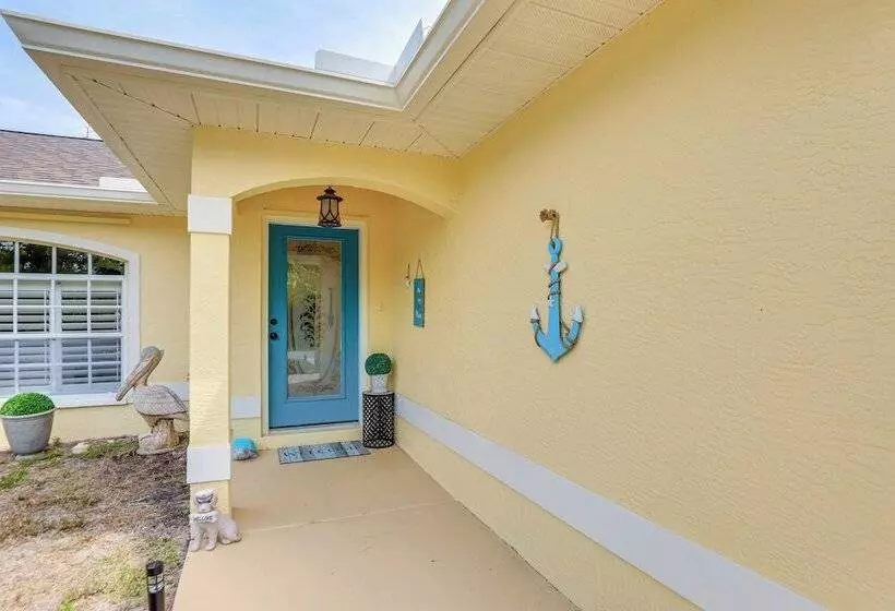 North Port Home W/ Lanai & Pool   8 Mi To Beach!