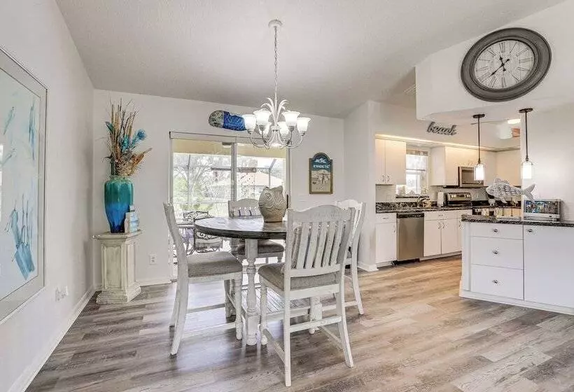 North Port Home W/ Lanai & Pool   8 Mi To Beach!