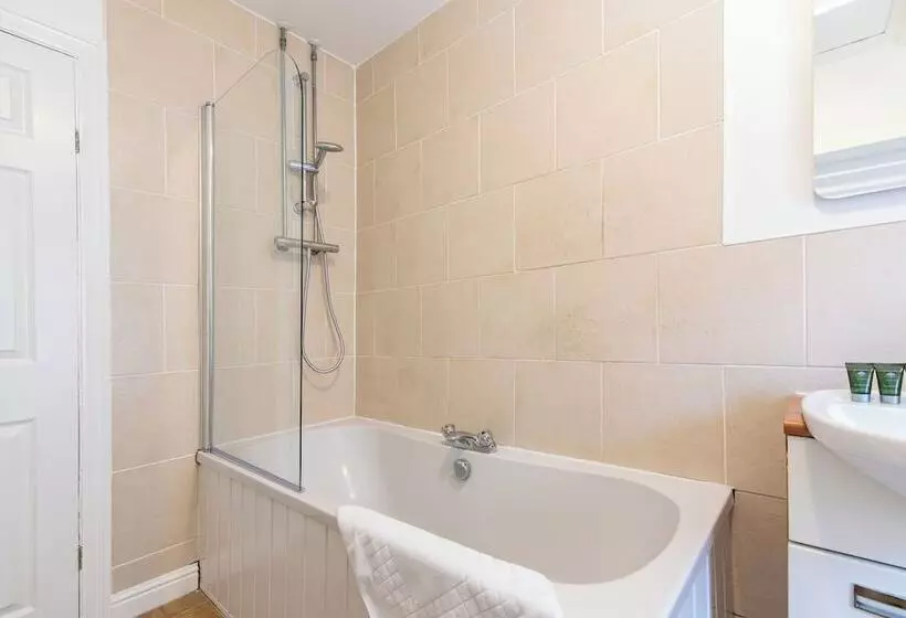 Majatalo Gertrude House