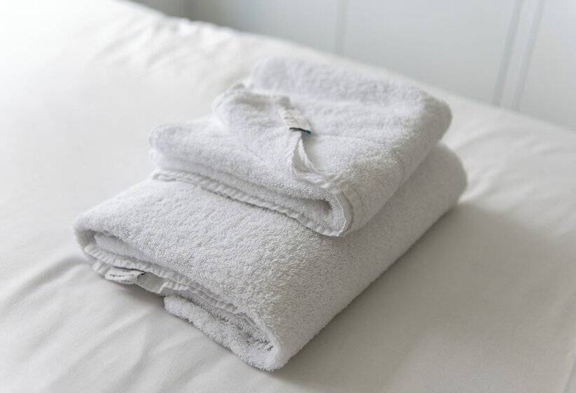 פנסיון Gertrude House