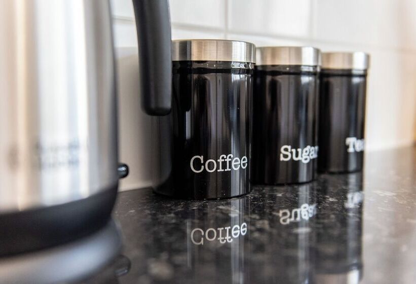 פנסיון Gertrude House