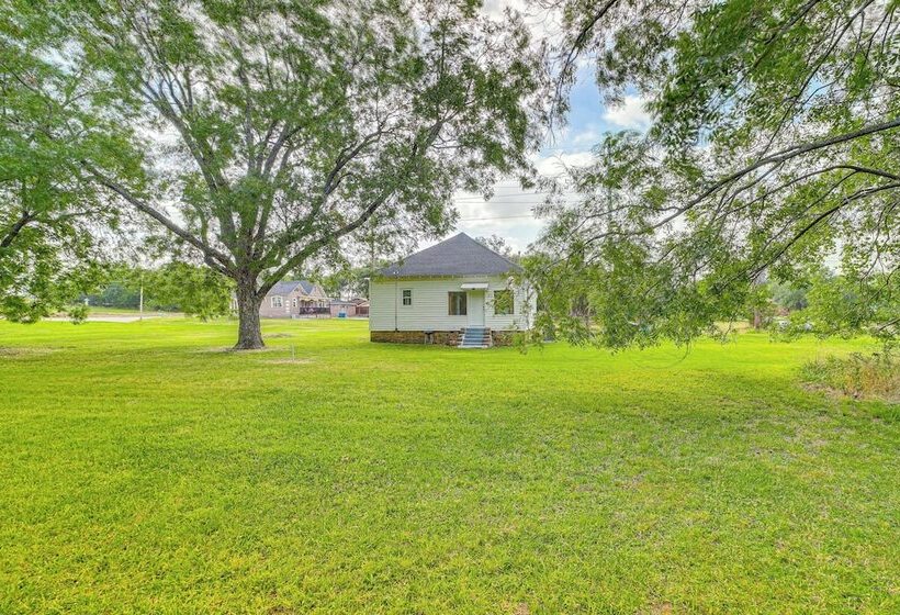 Mcalester Home W/ Large Yard & Grill!