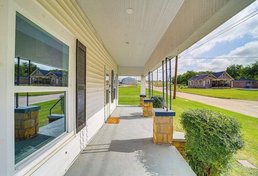 Mcalester Home W/ Large Yard & Grill!