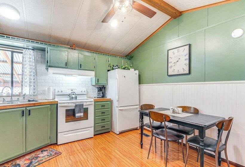 Pet Friendly Page Home ~ 4 Mi To Lake Powell!