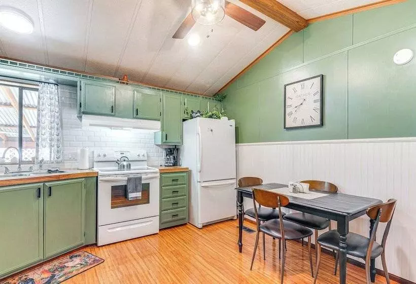 Pet Friendly Page Home ~ 4 Mi To Lake Powell!