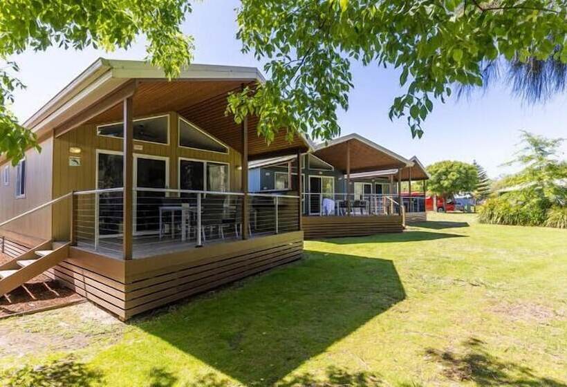 منتجع Nrma Batemans Bay Holiday Park