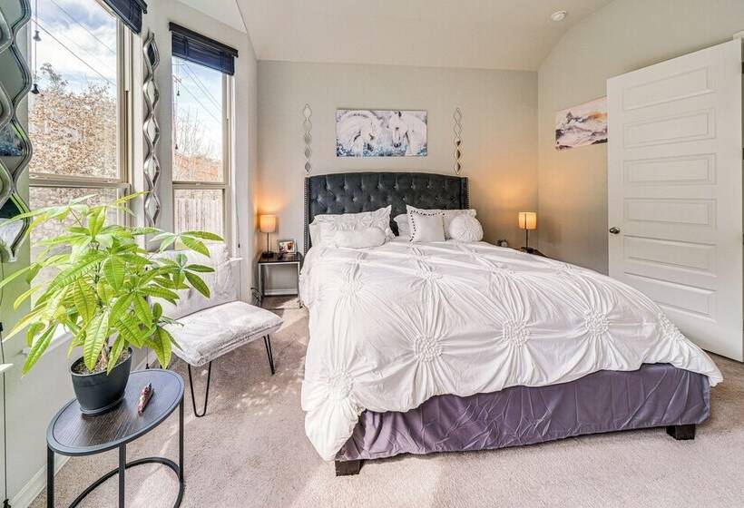 19 Mi To San Antonio River Walk: Home W/ Grill!