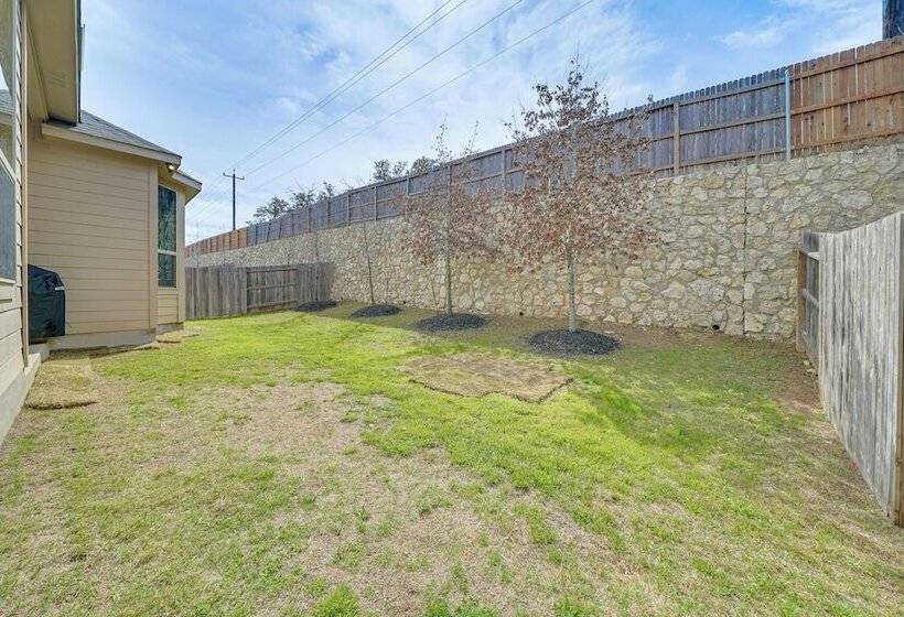 19 Mi To San Antonio River Walk: Home W/ Grill!